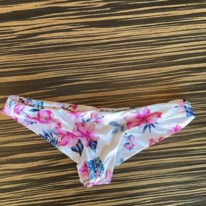 Frankie’s Bikini Floral Print bikini bottom XS
